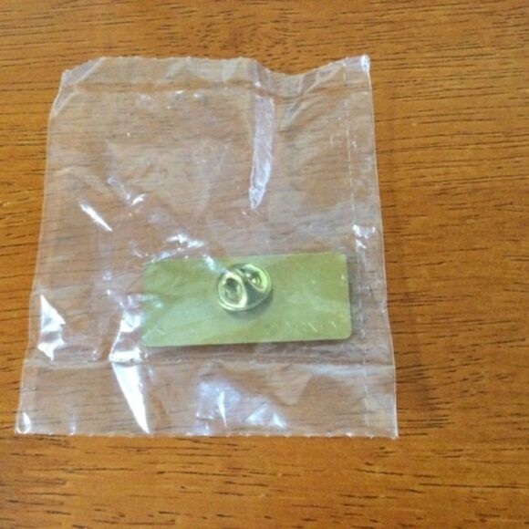 🆕 Disney Pin 1757 Gorilla Falls Exploration Trail - Picture 2 of 2